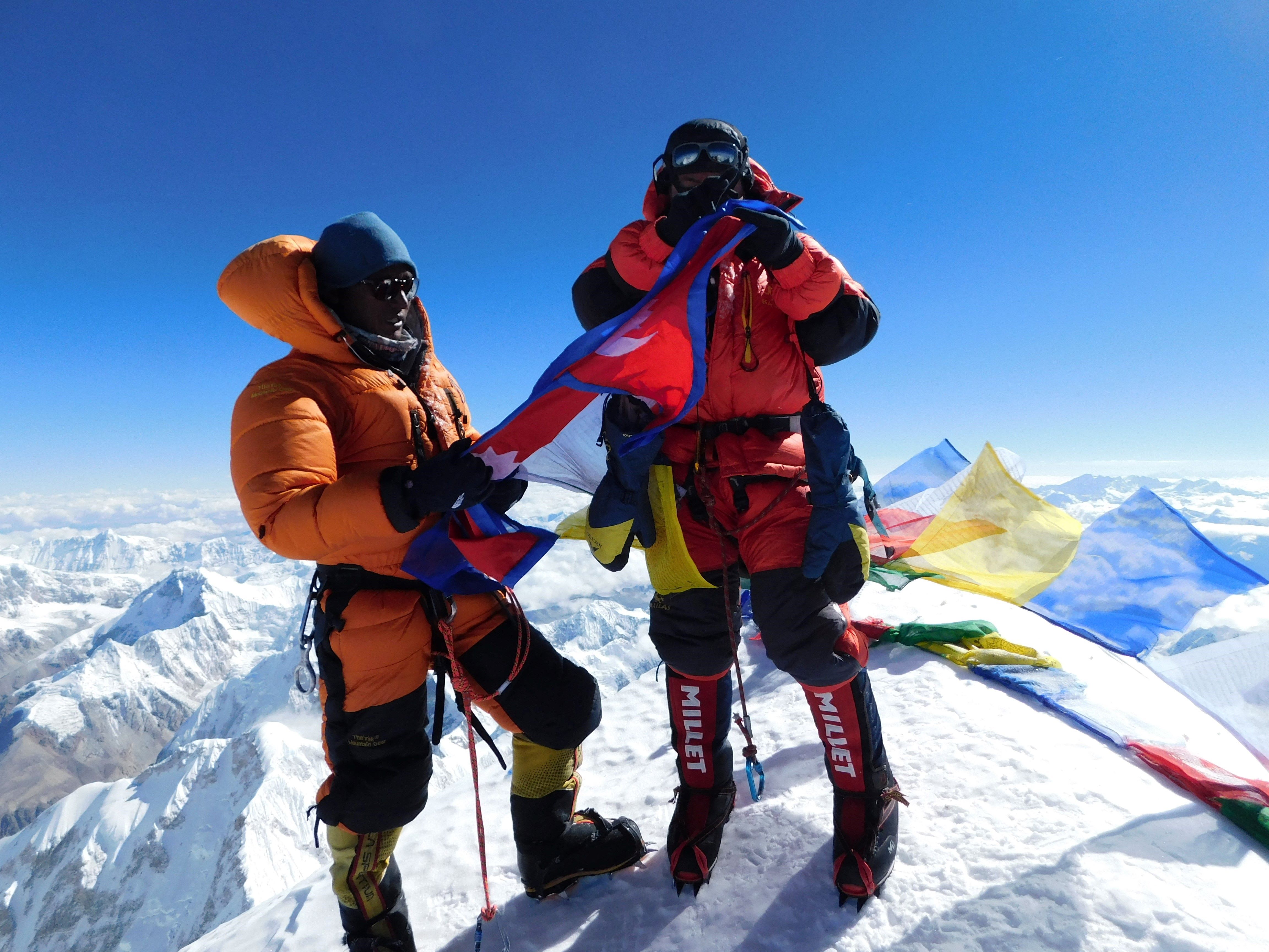 Adventure Consultants Everest Expedition, 2009 team has been successful to scale Mt. Everest